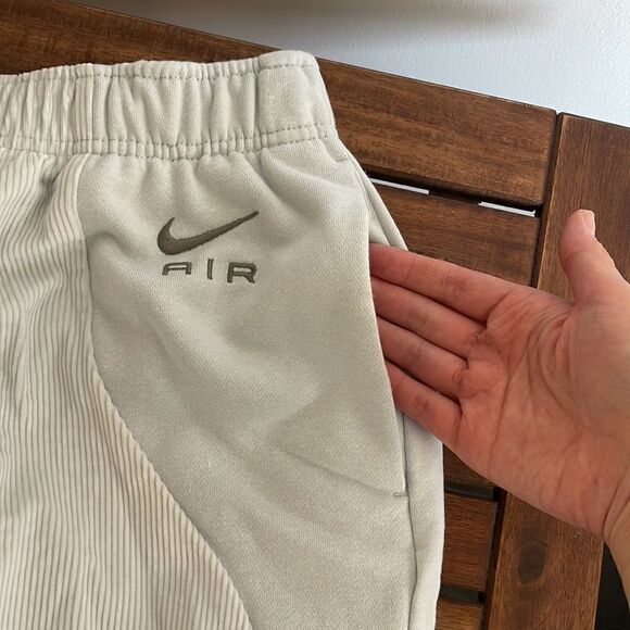 Nike Air Corduroy Fleece Sweatpants Pure Platinum Women Size XXL(DQ6926-043)$80 - Picture 8 of 13